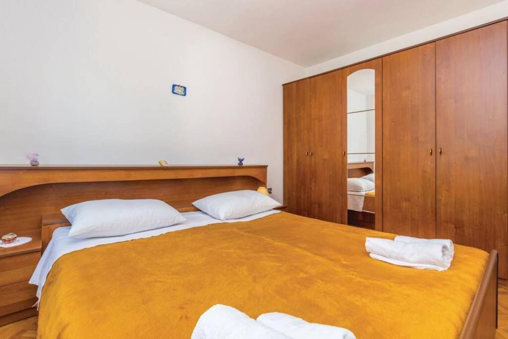 Apartman Anica Zgaljic Exterior photo