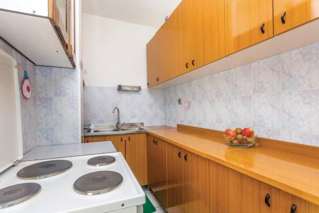 Apartman Anica Zgaljic Exterior photo
